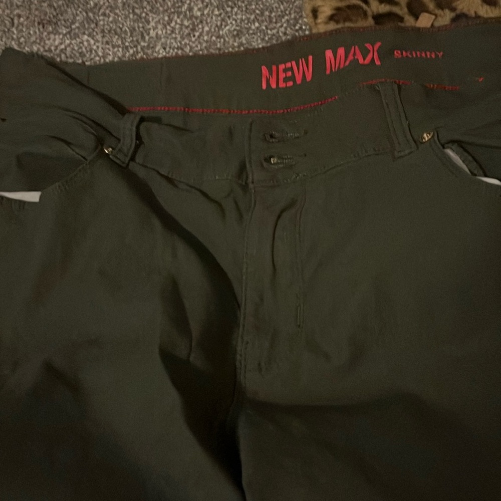 Green skinny jeans